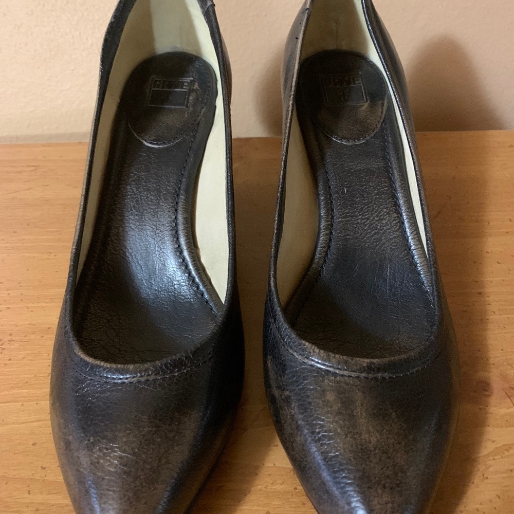 Frye pumps